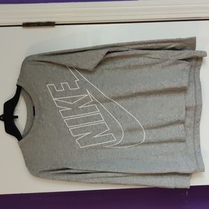 Nike size M long sleeve shirt